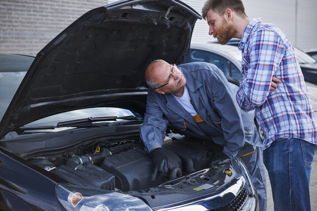 Servicio de revision de mangueras y correas automotrices a domicilio